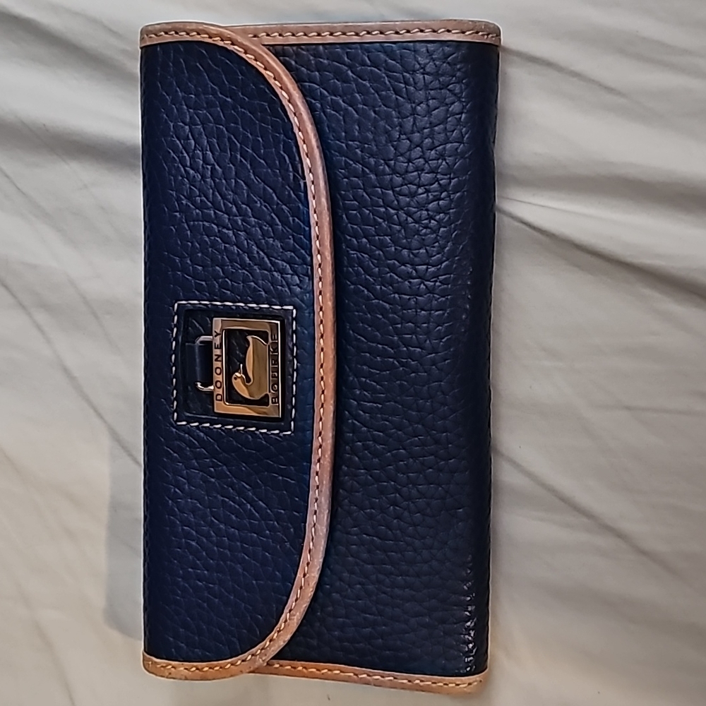Dooney and Bourke blue pebble leather wallet